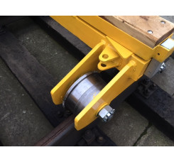 WÓZEK DO TRANSPORTU SZYN I PODKŁADÓW KTR-15 10T NA TOR 1435mm (na kołach stalowych fi-300)