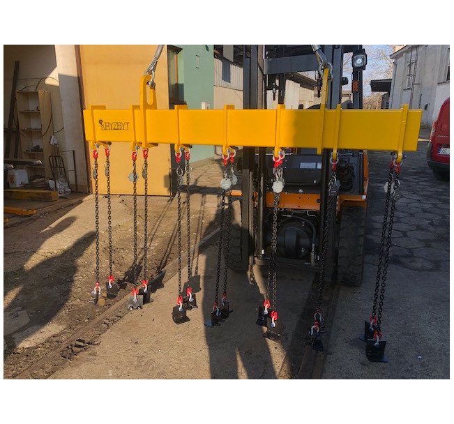 TRAWERS DO PODNOSZENIA PODKŁADÓW KOLEJOWYCH