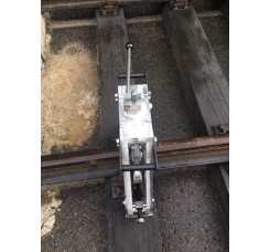 STOJAK DO SPAWANIA SZYN