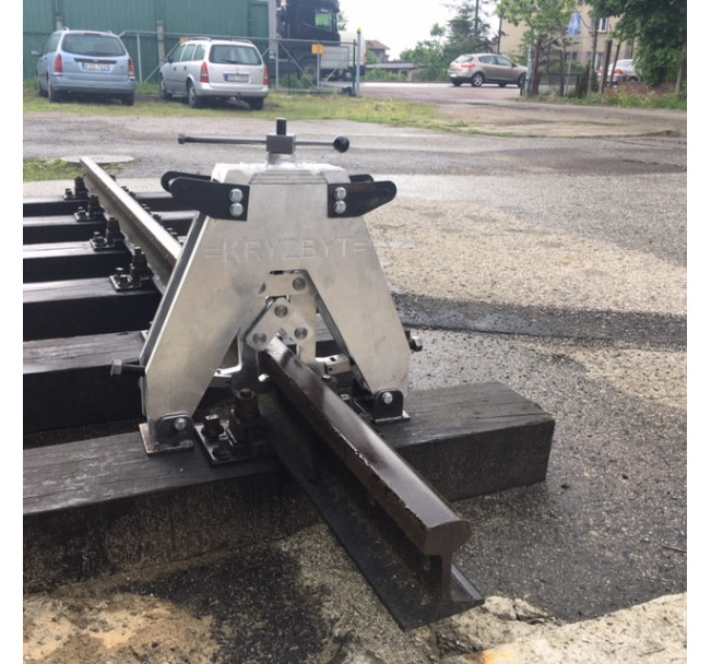 STOJAK DO SPAWANIA SZYN