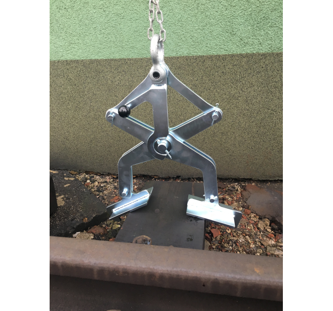 CHWYTAK DO PODKŁADÓW DREWNIANYCH