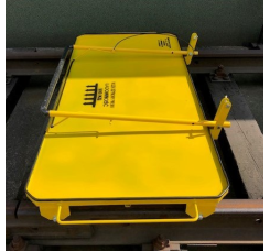 WÓZEK RĘCZNY, PLATFORMOWY, DWUTOKOWY W900 (na kołach aluminiowych izolowanych)