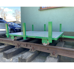 WÓZEK KOLEJOWY PLATFORMOWY z kłonicami