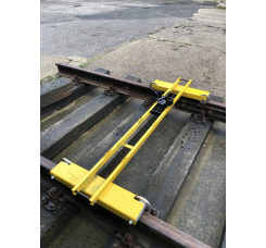 WÓZEK CZTEROKOŁOWY DO ZAKRĘTARKI ROBEL (na kołach aluminiowych izolowanych)