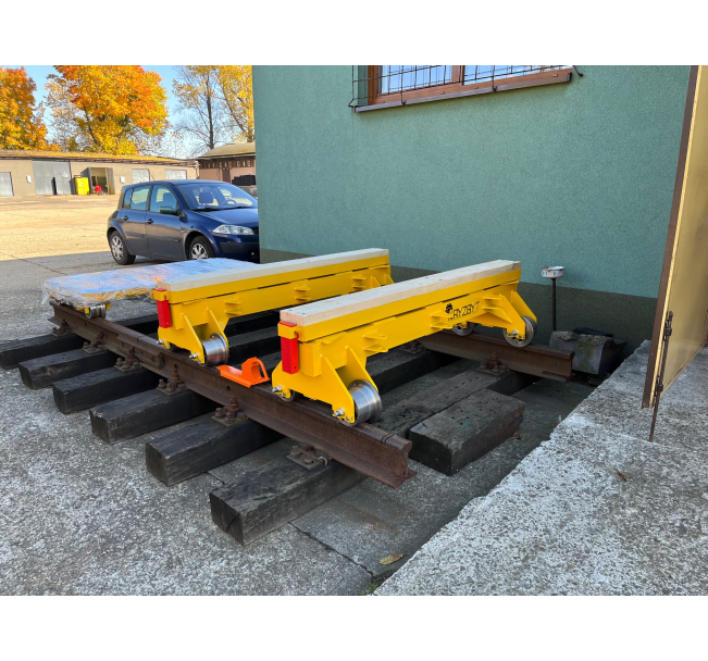 WÓZEK DO TRANSPORTU SZYN I PODKŁADÓW KTR-10 5T NA TOR 1435 mm  (na kołach stalowych fi-220)