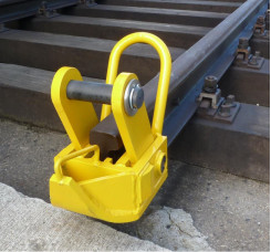 ZACZEP DO CIĄGNIĘCIA SZYN (BUT)