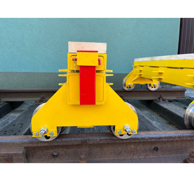 WÓZEK DO TRANSPORTU SZYN I PODKŁADÓW KTR-10 5T NA TOR 1435 mm  (na kołach stalowych fi-220)